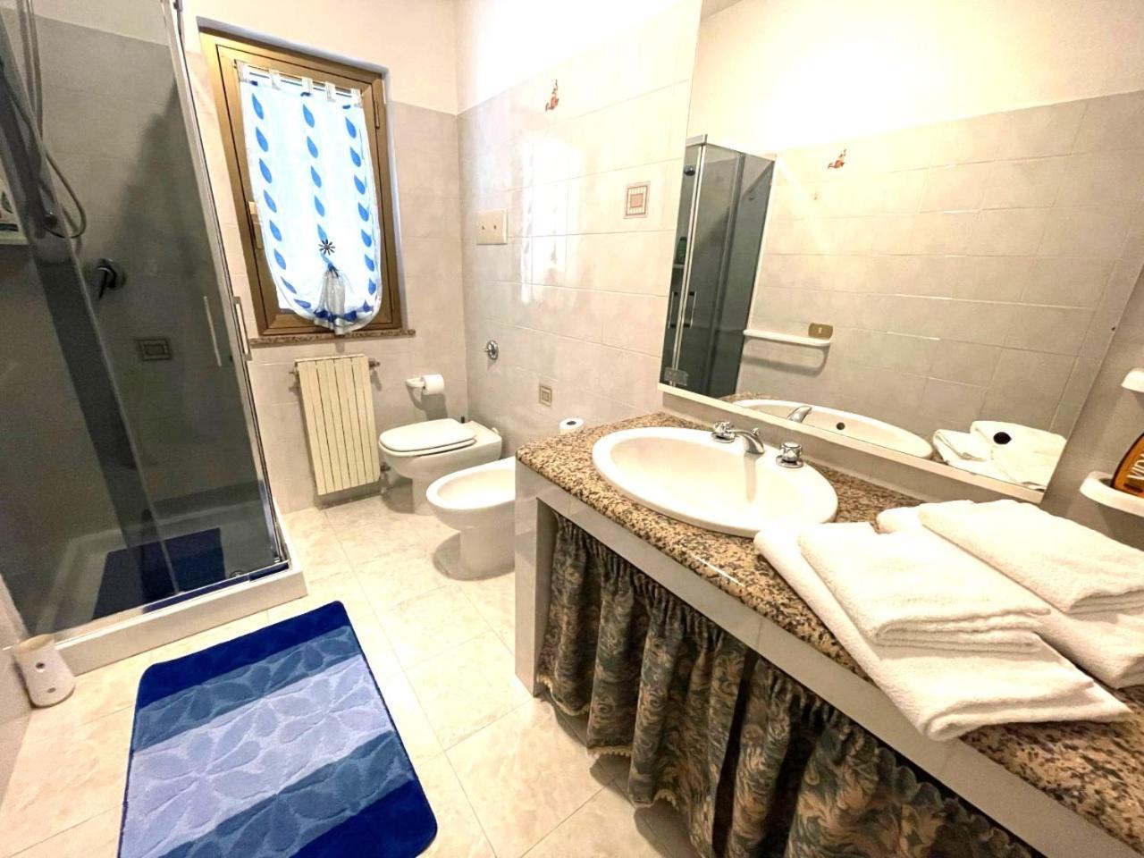 Imperia85 Lt Hotel ออลเบีย ภายนอก รูปภาพ